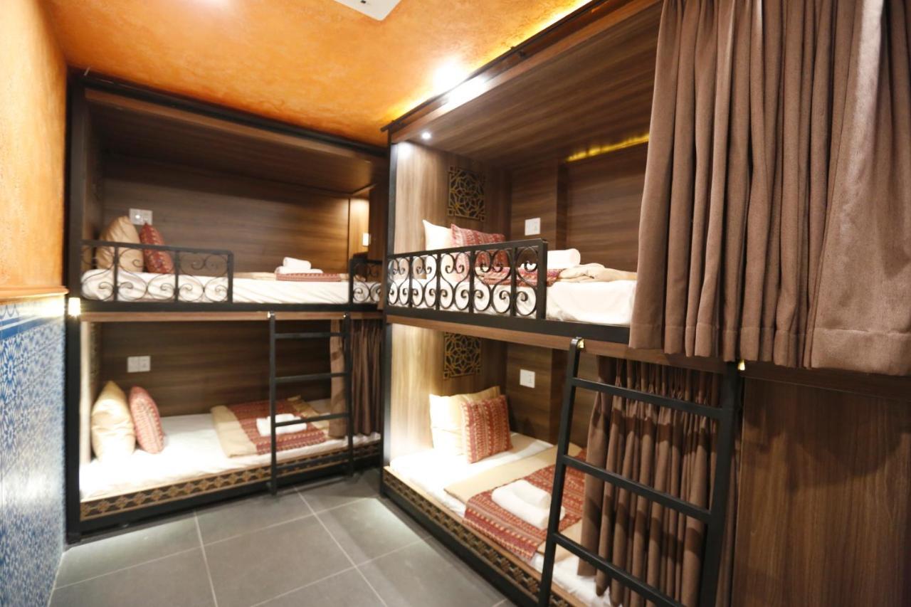 Aquarizon Boutique Hostel & City Bar Ho Chi Minh-staden Exteriör bild