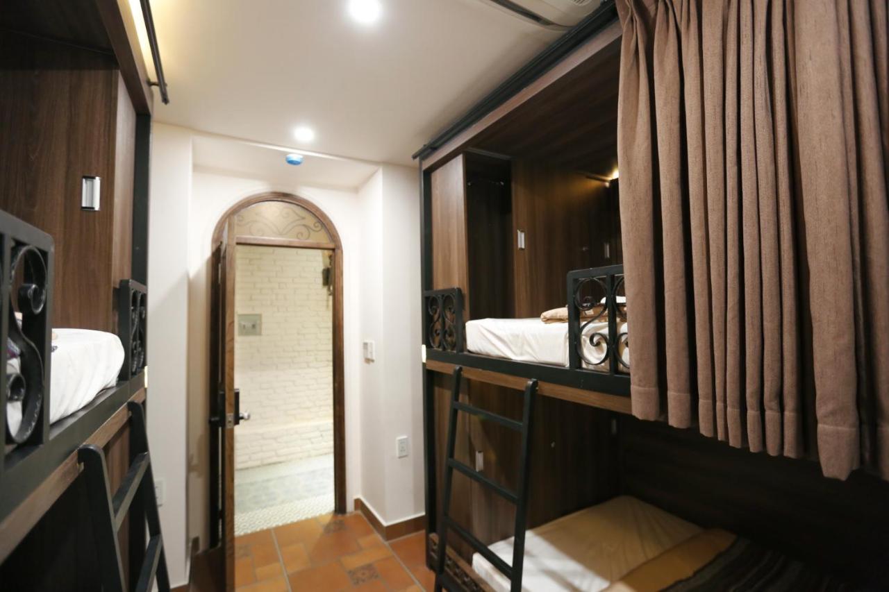 Aquarizon Boutique Hostel & City Bar Ho Chi Minh-staden Exteriör bild