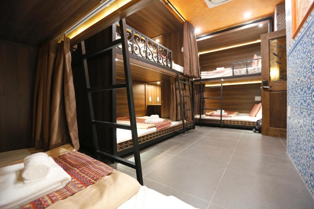 Aquarizon Boutique Hostel & City Bar Ho Chi Minh-staden Exteriör bild